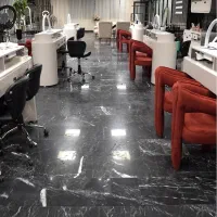 پدیکور حرفه ای در سالن هتل ماوی