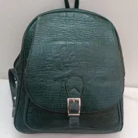 کیف کوله چرم سبز
