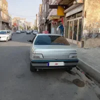 پژو 405مدل 89نقره ایی