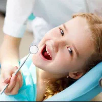 استخدام دستیار دندانپزشکی کودکان