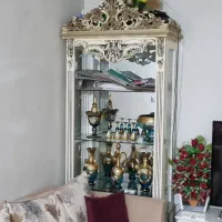 بوفه و ساعت درحدنو