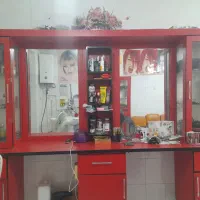 ویترین آرایشگاه