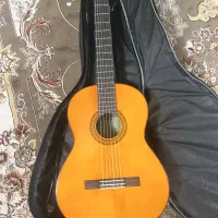 گیتار یاماها c70
