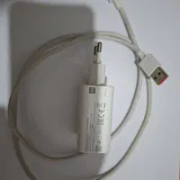 شارژ اصلی روی کارتنی شیامی 33 وات
