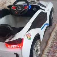 ماشین شارژی بی ام و i8