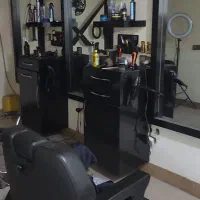 فروش دکور آرایشگاه مردانه بهمراه تابلو چلنیوم