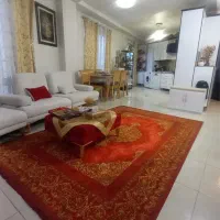 ۸۷ متر/ ۲ خواب/ بسیار خوش نقشه/ غرق نور.