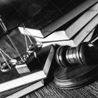 وکیل و مشاور حقوقی