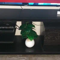 زیر تلویزیونی در حد نو