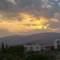 زمین-چسبیده-به-بافت-دیباج
