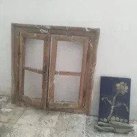پنجره چوبی صد ساله دکوری