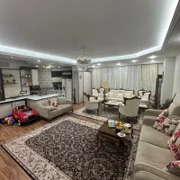 اجاره ۱۰۰متری فول بالای بلوارواریانشهرلاله ها
