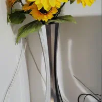 گل وگلدان