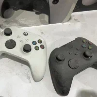 دسته XBOX S در دو رنگ