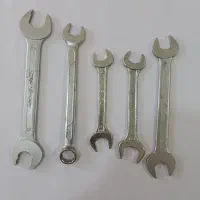 آچار درجه ۱ و متر