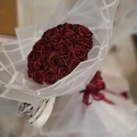 انواع دسته گل آماده موجود میباشدفقط تا دوتومن