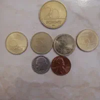 تعدادی سکه مجارستان و سنت لیبرتی امریکا
