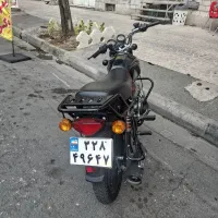 باکسرB200