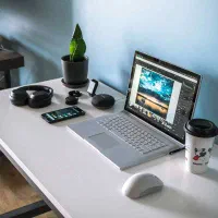 طراحی گرافیک و تولید محتوای ویدیویی