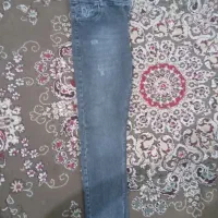 یک عدد شلوار لی سایز ۴۸