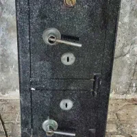 گاوصندوق دو درب