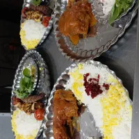 غذا خانگی و خورشت کیلویی بیرون بر