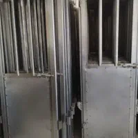 درب آهنی انباری و خرپشته