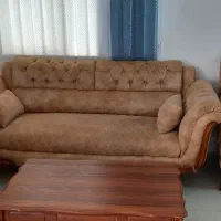 مبلمان ۱۰ نفره همراه میز عسلی و ساعت ایستاده ست