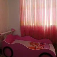 تخت کودک  وپرده وفرش