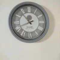 ساعت دیواری یونانی