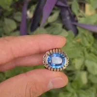 انگشتر توپاز