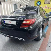 دنا پلاس دنده،مدل ۴۰۱