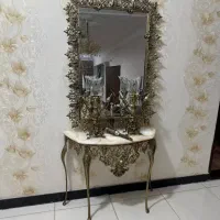 ساعت و آینه شمدان و تلفن