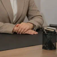 ادمین پاسخگو برای مشتری های طلا فروشیم