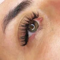 آفر ویژه ۱۵% اکستنشن مژه و لیفت لمینیت