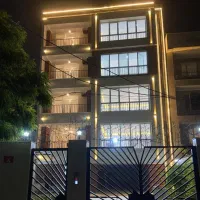 گلستان ها 165متر3خواب کلید نخورده دو پارکینگ سندی