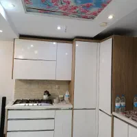 نصب برچسب کابینت و کمد دیواری . فوم دیواری