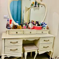 میز توالت چوبی و میز عسلی