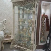 ویترین چوبی سالم