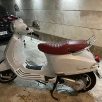 وسپا پیاجیو VXL سفید