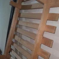 کفی وتخت یک نفره کامل همه از جنس چوب سالم