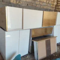 سه متر کابینت هایگلاس‌خارجی‌براق‌همه‌باهم‌تکمیل‌65