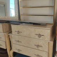 اینه و کنسول و میز ناخن