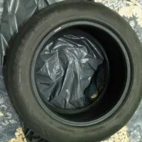 یک حلقه لاستیک Hankook