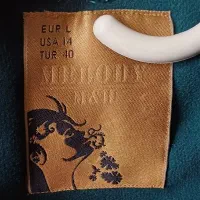 پالتو|لباس|اصفهان, الهیه|دیوار