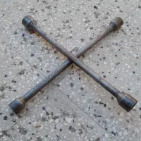 اچار چرخ چهار پره