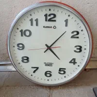 ساعت دیواری