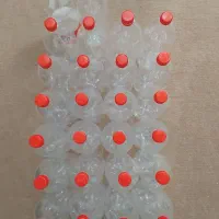 تعدادی بطری نوشابه