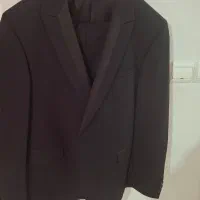 دو دست کت و شلوار مردانه