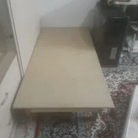 تخت یک نفر